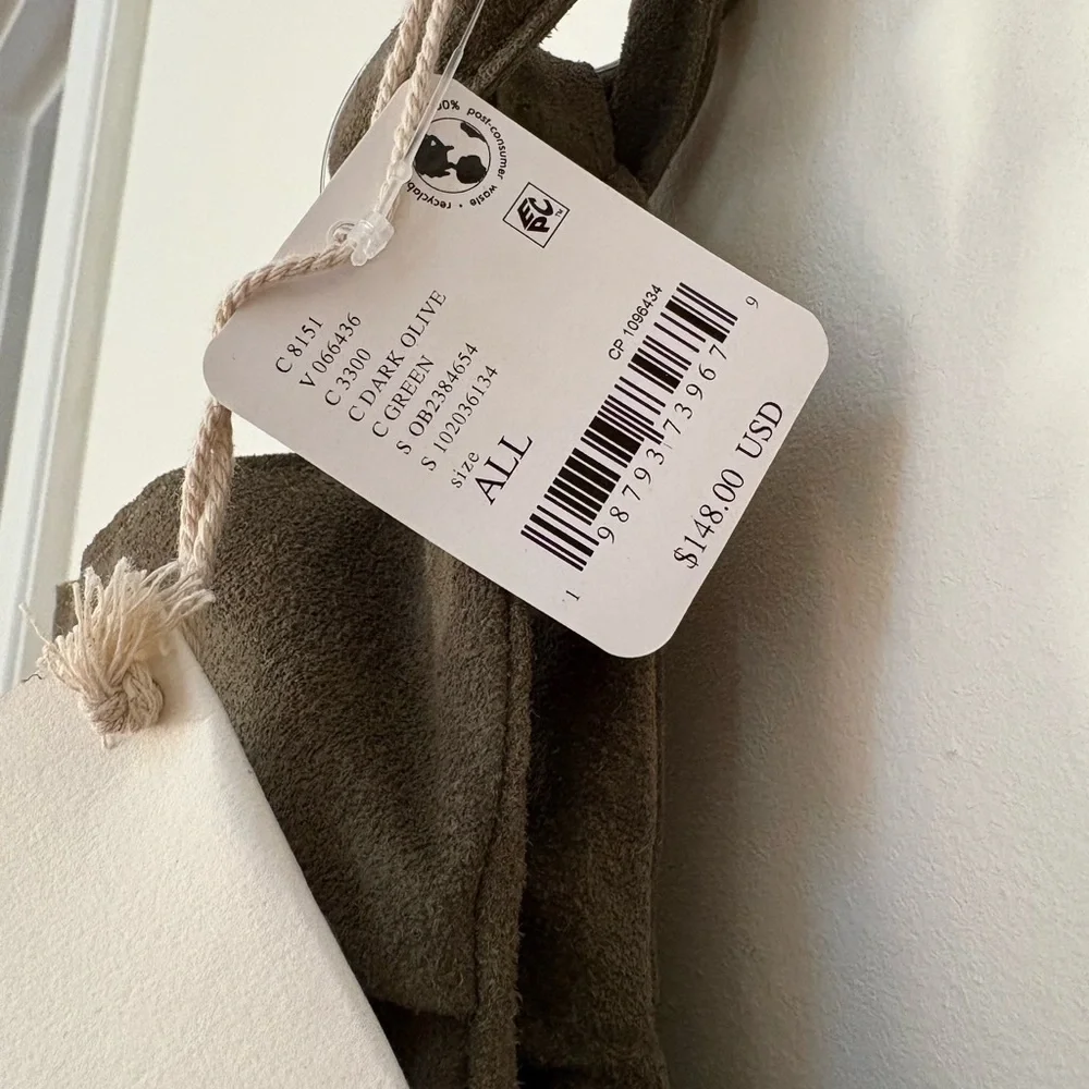 NWT Free People Skadi Suede Scrunch Tote - Picture 5 of 11